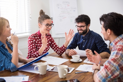 3 Maneras de tener una comunicaci&oacute;n asertiva con tus clientes