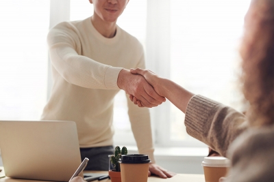 &iquest;C&oacute;mo elaborar un plan de relaciones p&uacute;blicas?